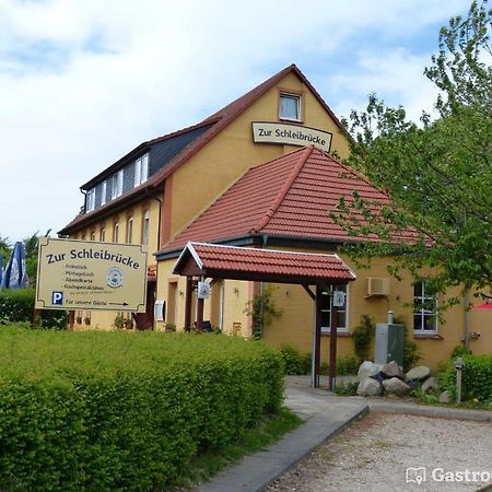 Bed and Breakfast Zur Schleibrücke Boren Exterior foto